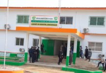 Le travail a commencé ! : Le cabinet du Ministre, Gouverneur du District Autonome des Montagnes, désormais ouvert.