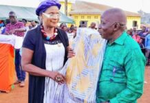 Fêtes des mères : Badouel Jeannette honore les mamans de sa commune